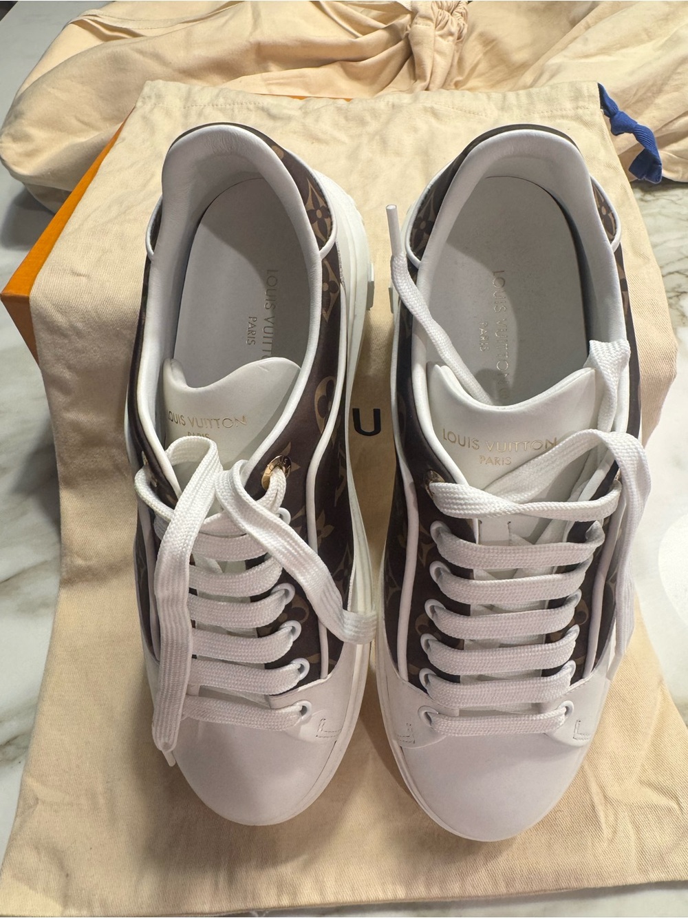 Louis Vuitton White & Brown Monogram Low-Top Sneakers with Gold Accents - Picture 2 of 3